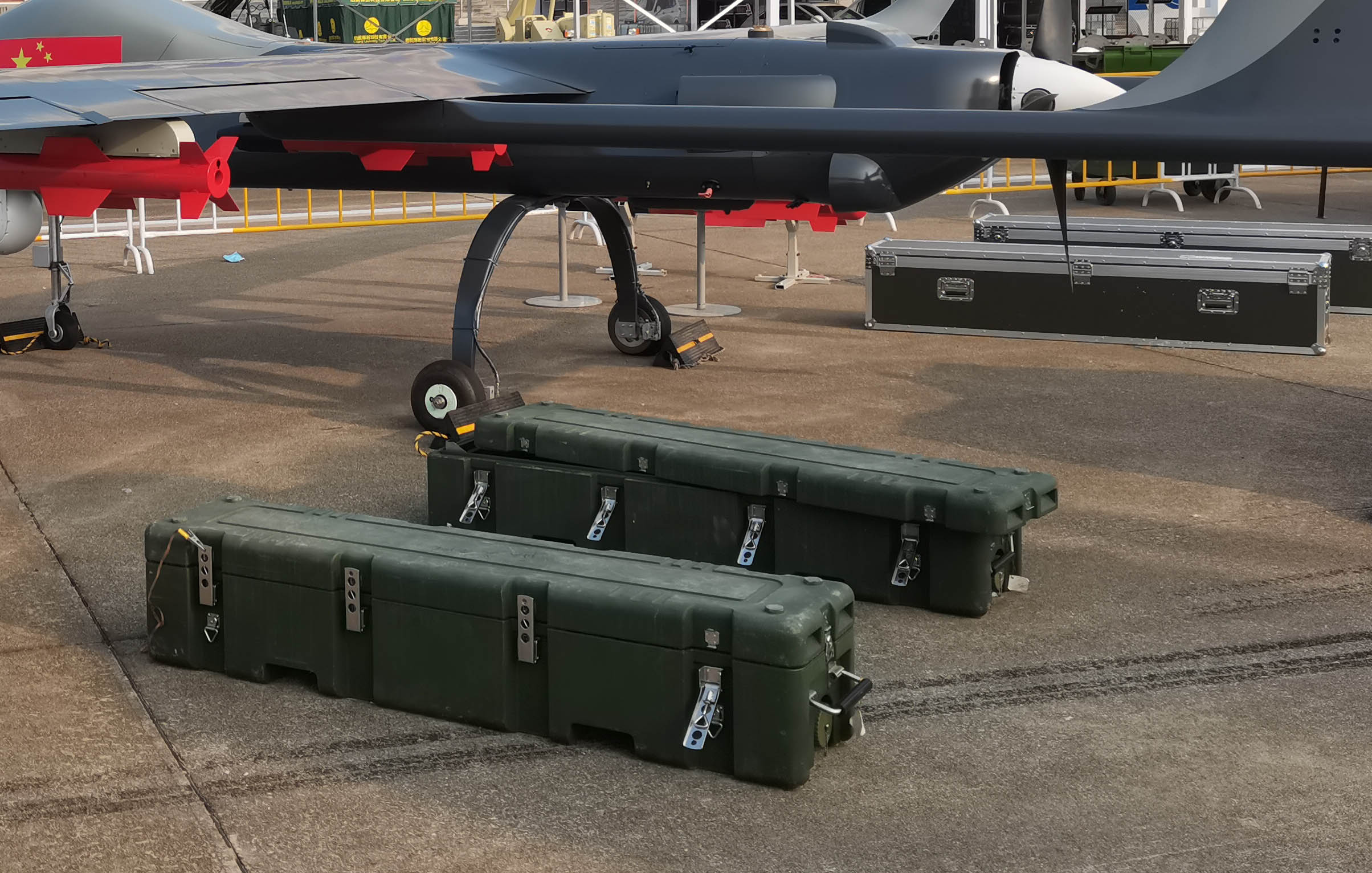 军用滚塑箱现代化军事物资后勤保障